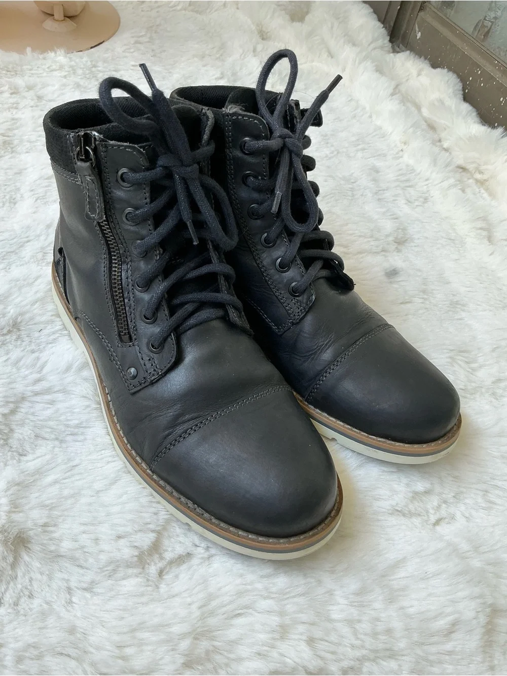 Aldo Black Leather Chukka Boots with Side Zip